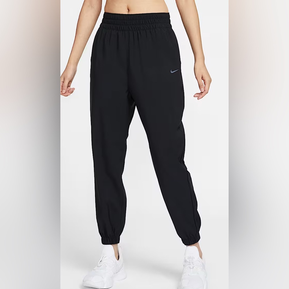 NWOT Nike Women’s Black Dri-FIT Active Pants
